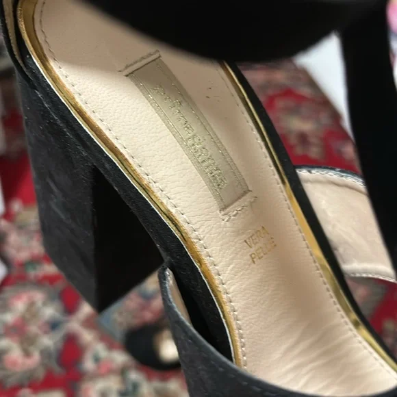 Prima Donna Collection Block Heeled Sandal - Picture 3 of 5